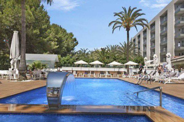 Pool & solarium Metropolitan Playa Hotel Palma Pool & solarium Metropolitan Playa Hotel Palma