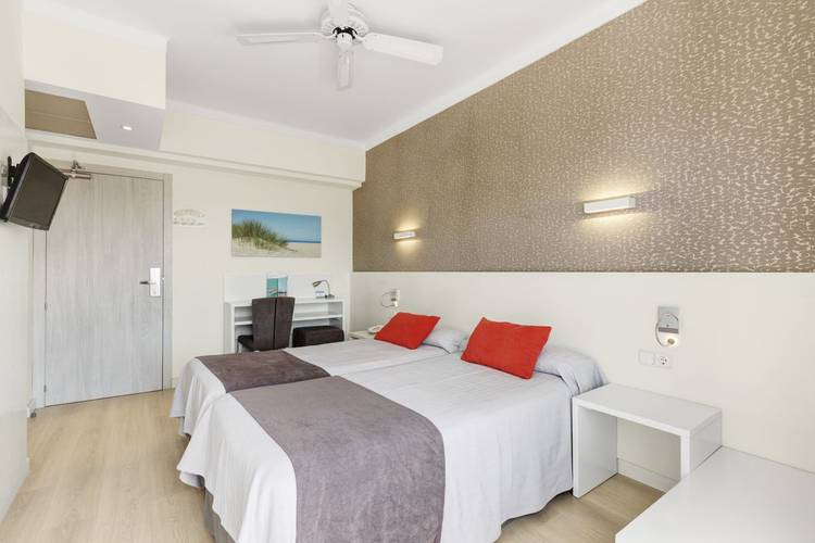 Standard double room Metropolitan Playa Hotel Palma Standard double room Metropolitan Playa Hotel Palma